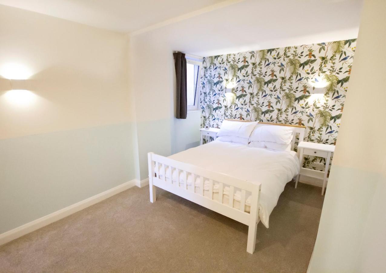 Garden Apartment Winchester Extérieur photo